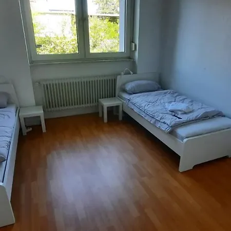 Eg Links Penzini Monteurzimmer A Durlach Fuer 6 Personen Appartamento Karlsruhe